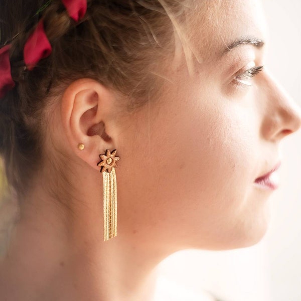 Boucles d'oreilles  3 en 1 fleurs pendantes en bois Frida/ boucles en acajou et laiton doré à l'or fin 24k