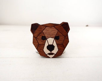 Bear brooch in wood/beech or mahogany.