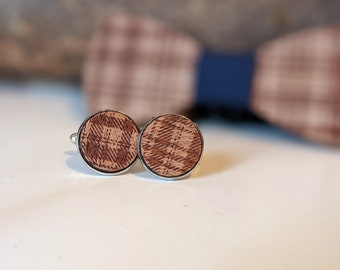 Round mahogany wood cufflinks, tartan pattern engraving, laser cutting - men's accessories for weddings and ceremonies