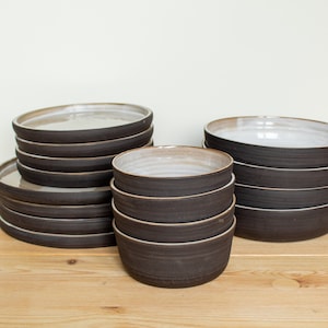 Ensemble de vaisselle pour 4, poterie faite à la main image 1