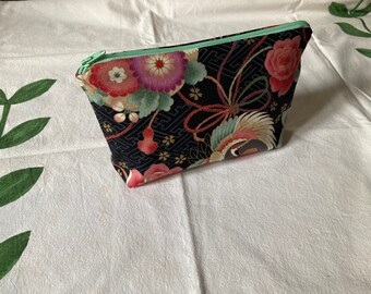 Trousse plate 22 x 13 cm multi-usages en coton motifs japonais