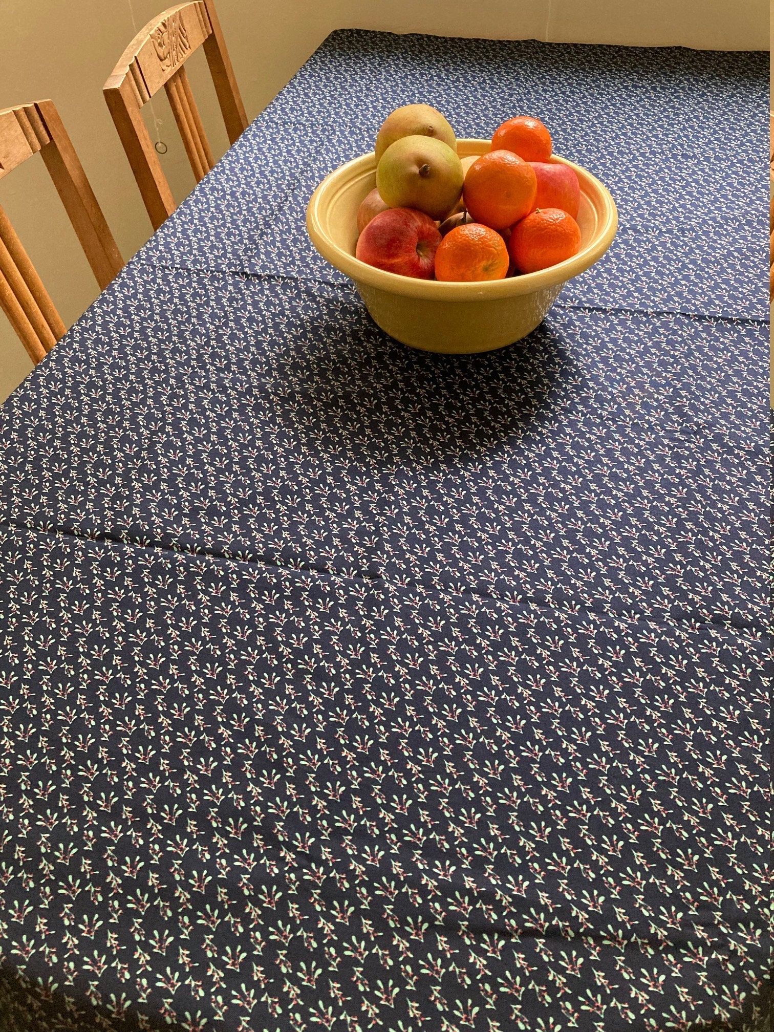 Nappe en Coton 1Mx1M sur Fond Bleu Marine