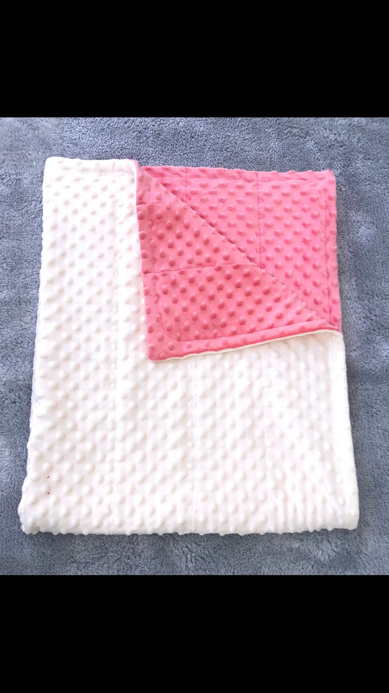 Minky weighted blankets.35X40 and 40X60 Weighted blankets.Father day.graduation. Calming,autism, anxiety, dementia,insomnia.Free embroidery. Coral and Ivory