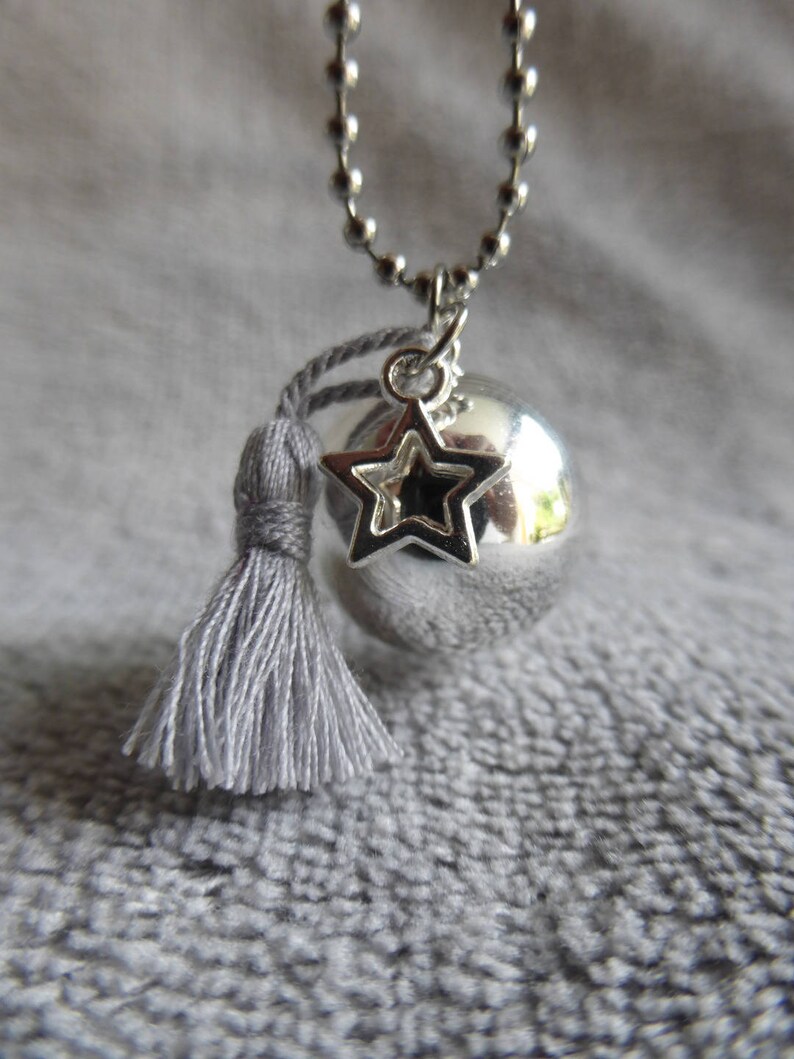 Smooth silver maternity bola, with a gray silk pompom and a star, as a long necklace image 4