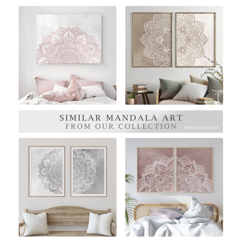 Puede incluir: Cuatro impresiones de arte de pared diferentes que presentan dise&ntilde;os de mandalas en varios colores y estilos. Las impresiones se muestran en diferentes habitaciones con muebles y decoraci&oacute;n. El texto "SIMILAR MANDALA ART FROM OUR COLLECTION arteprinte.com" se muestra debajo de las im&aacute;genes.