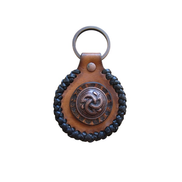 Porte-clef en cuir marron concho triskel