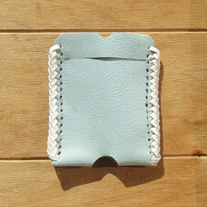 Porte-cartes tressé en cuir