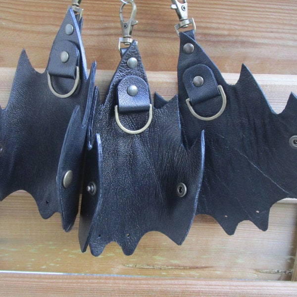 Porte-clé Chauve-souris en cuir noir