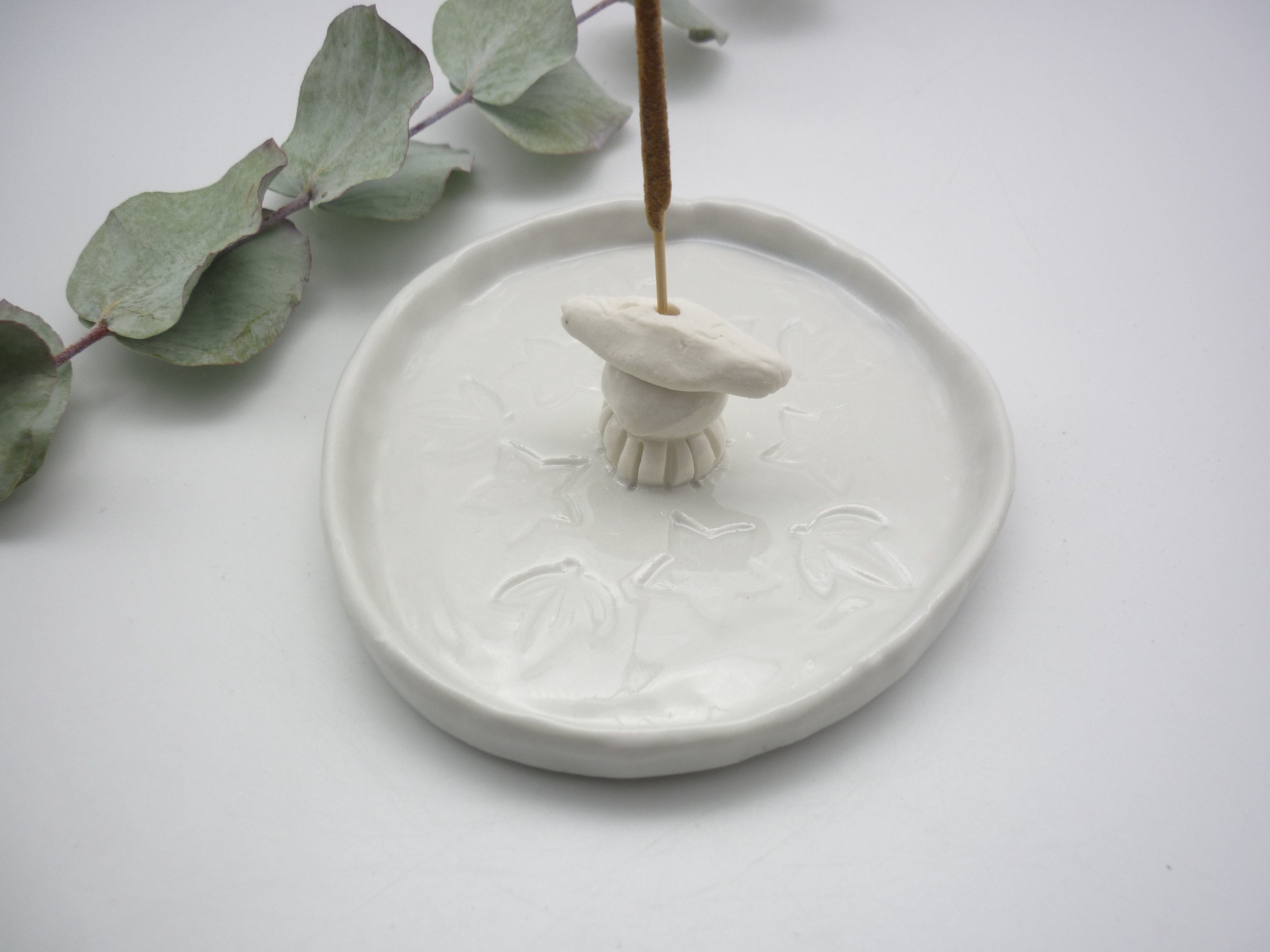 Porte Encens, Porcelaine Blanche, Artisanat et Spiritualité, Pur Design, Décoration Minimal Art, Ate