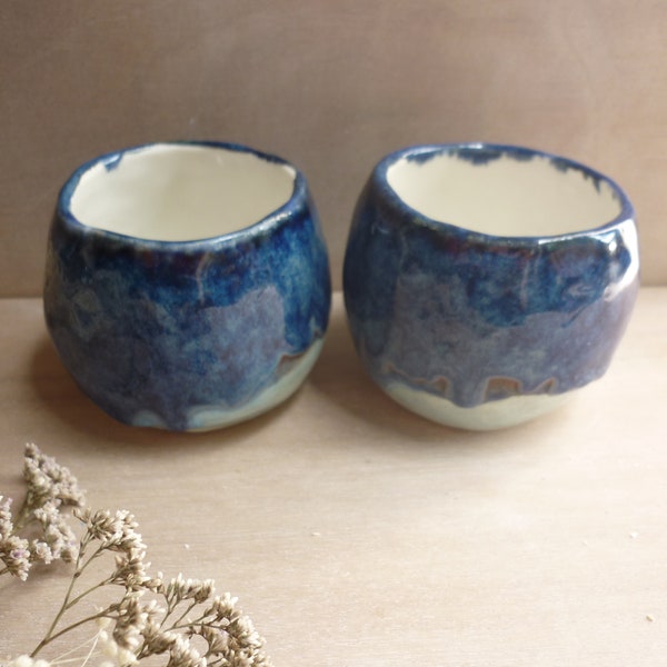 2 tasses artisanales ,bleue violet, 150 ml ,céramique poterie, porcelaine, thé, art du café, artisanal, fait-main, art table tribu rouge