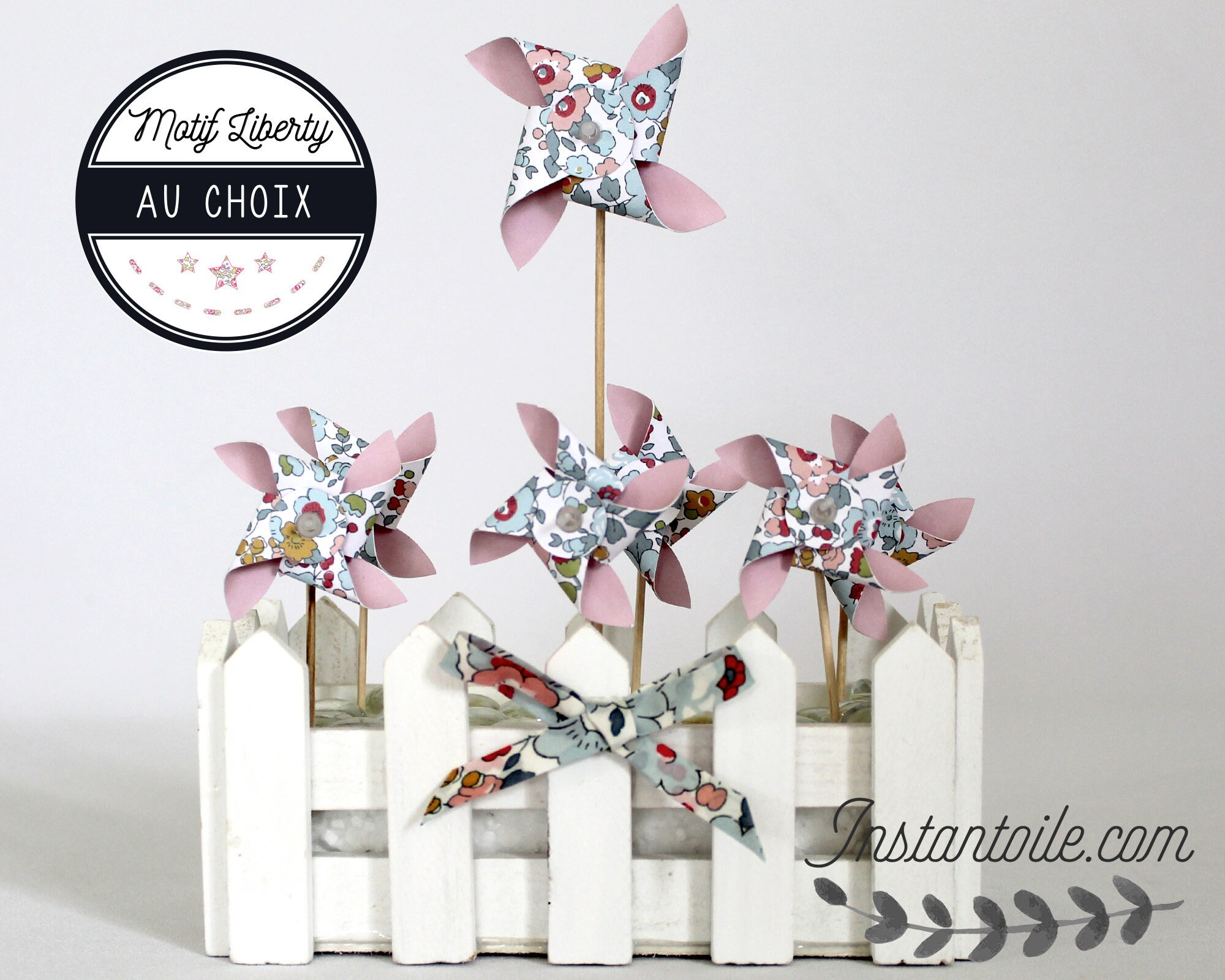 Lot de 7 Mini Moulins à Vent en Liberty Betsy Porcelaine Qui Tournent sur Pics Bois