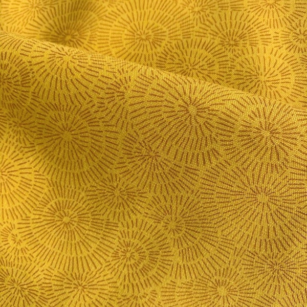 Tissu en coton, de marque STOF, DK, France, tournesols, stylisés, soleils, jaune et noisette, vente par 50 cm /110cm