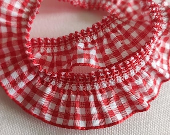 Ruban élastique, ruché Vichy, rouge et blanc, 20 mm de large, polyester et élasthanne, France, neuf, au mètre