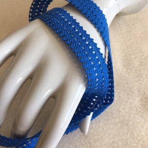 Dentelle, en coton bleu, de fabrication française, qualité et savoir-faire, 2 cm de large, galon de finition, bretelle, anse, vente au mètre