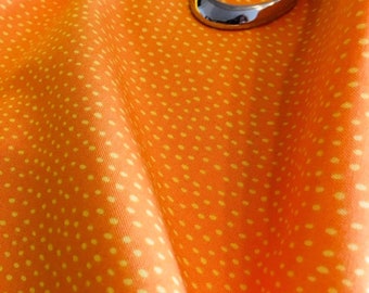 Tissu en coton, de la maison Stof, imprimé discret, couleur épice à petits points safran, style 70' vente par 50 cm sur 112 cm