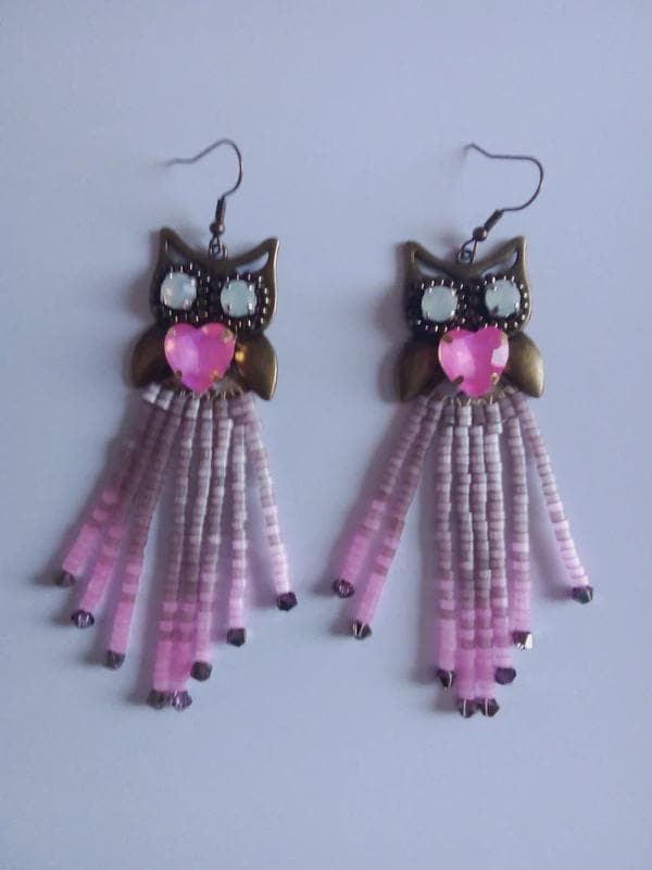 Boucles d'oreilles hiboux en perles.