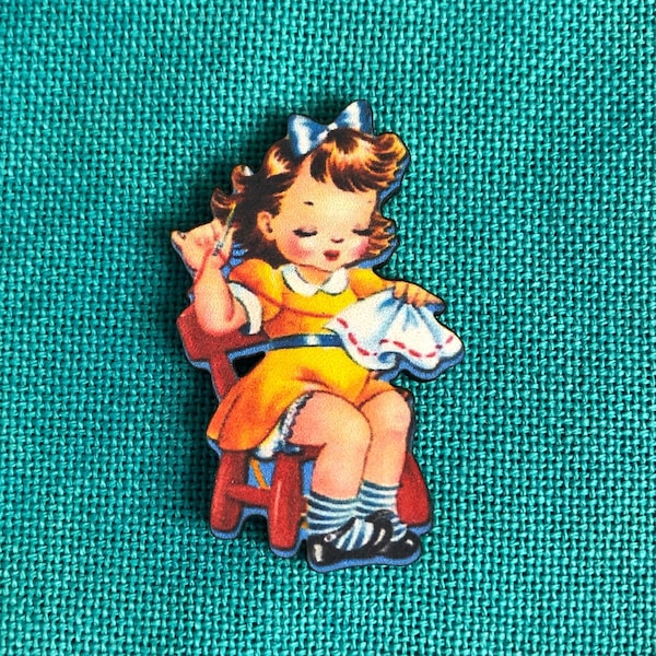 Stitching Pretty | Wooden Needle Minder | Cover Minder