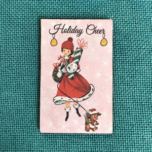 1950 Holiday 9 / Wooden Needle Minder / Cover Minder