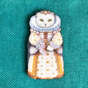 Renaissance Cat | Wooden Needle Minder | Cover Minder