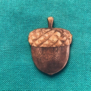 Acorn | Wooden Needle Minder | Cover Minder