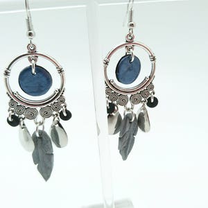 Oorbellen creapam asymmetrische APACHE in polymeerklei, grijs en blauw geëmailleerd