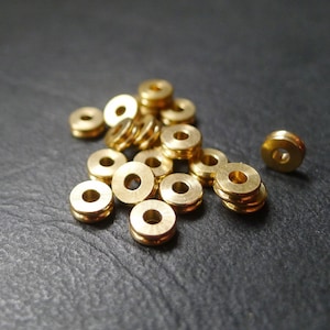 40 cuentas espaciadoras de latón bañadas en oro crudo, cuentas de 2 x 6 mm