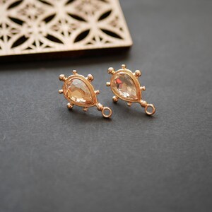 Deux Paires De Boucles D'oreilles Perçées Résine Rouge Avec Strass - Métal Doré Sans Nickel - Neuf Avec étiquettes