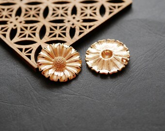 x2 gold-plated steel sunflower pendant, large flower pendant, big flower bead, gold-plated steel sunflower pendant, 30mm