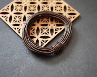 3 meters of brown leather cord, 2mm. 2mm cord for necklaces. Ideal for jewelry making, crafts, and DIY projects.