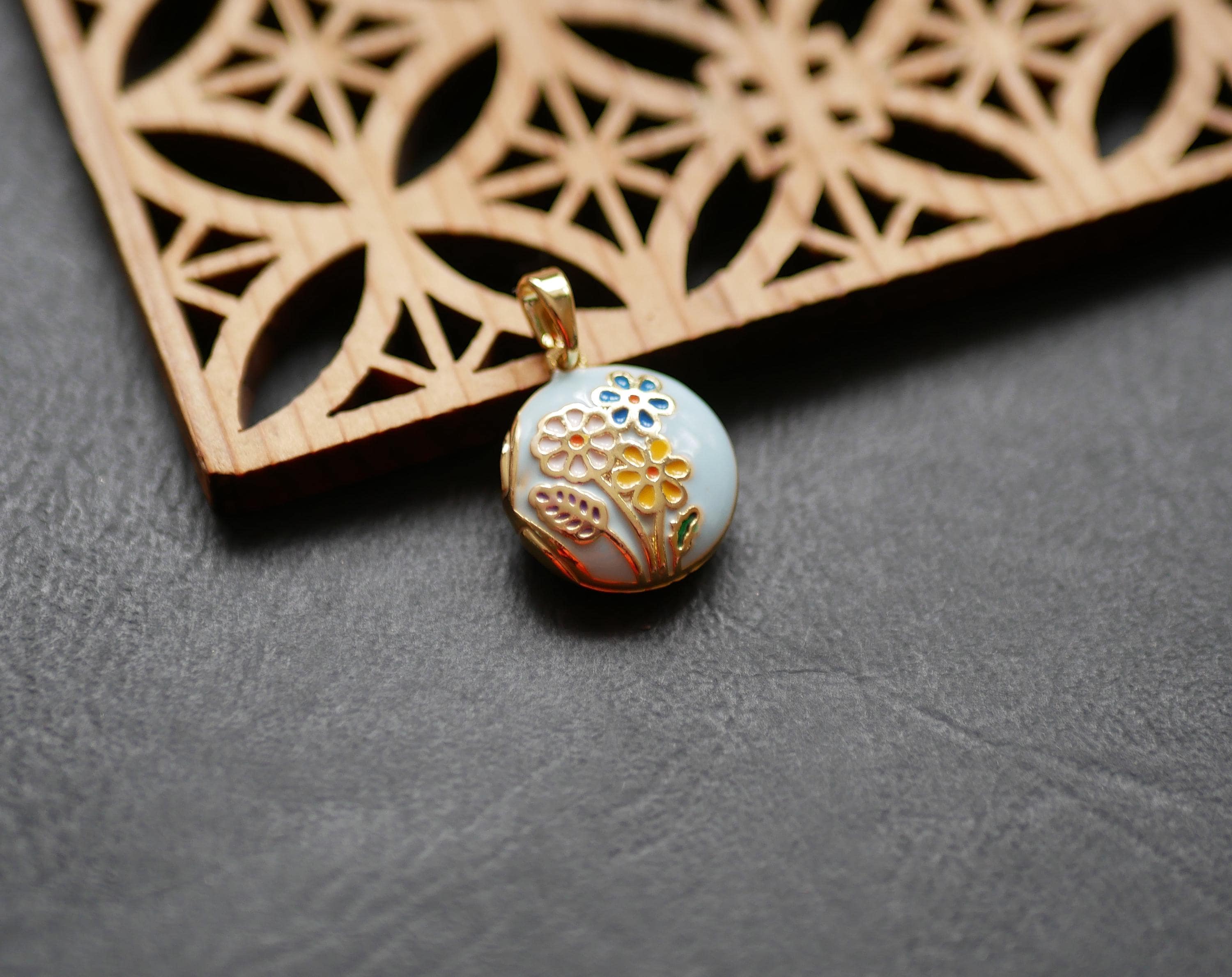 Pendentif Ancien Style Ethnique En Métal N°105 - Bijou Vintage Occasion
