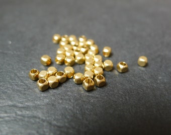 30 golden square cube beads 2.5mm