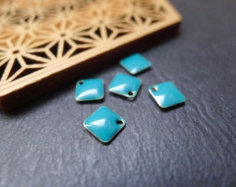 5 breloques sequins carrés, émail bleu canard ,6mm