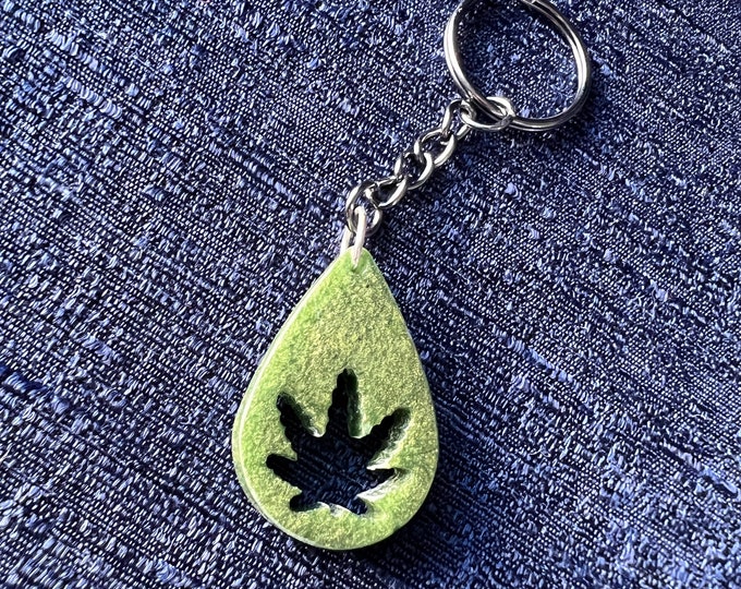Small Weed Keychain - Olive Green