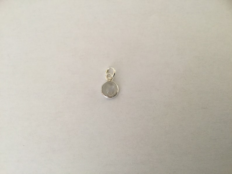 Round charm 6mm 925 Silver & Gemstone Pierre de Lune