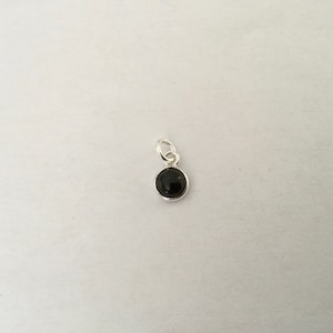 Runder Anhänger, 6 mm, 925er Silber und Edelstein Onyx noir