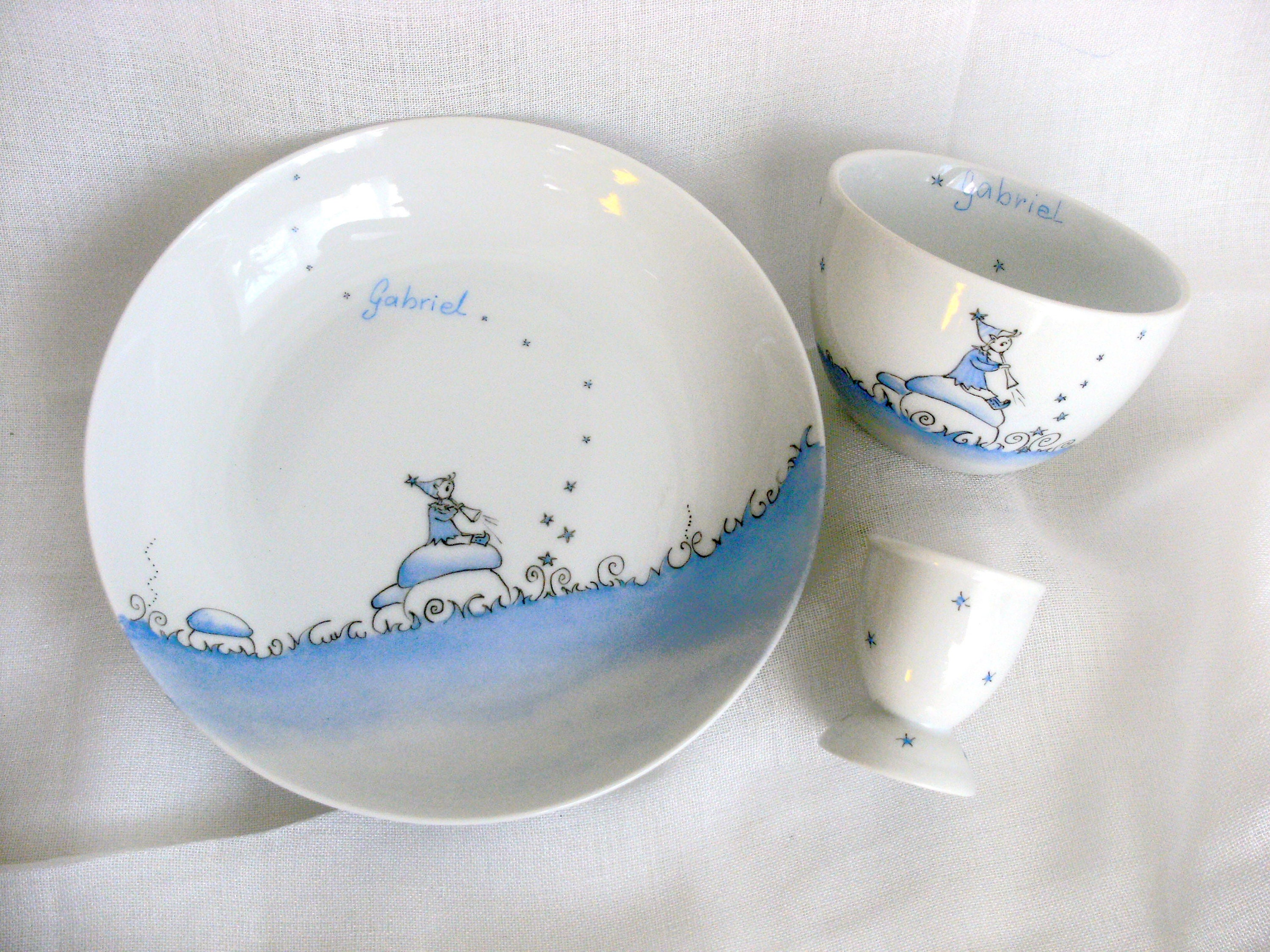 Cadeau Bébé, Assiette, Bol, Coquetier Personnalisés. Cadeau Baptême, Naissance . Lutin Enchanteur Bl