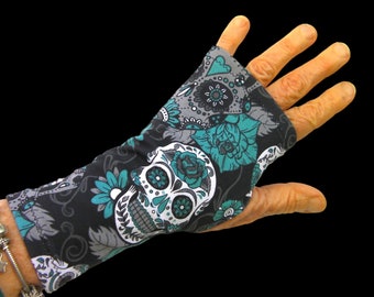 Cotton jersey mittens, Mexican skull pattern - 2 lengths: 14 or 18 cm