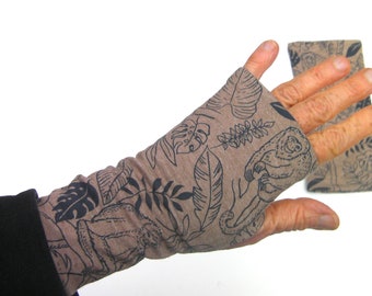 Gloves Pattern tattoo. Gloves With Print. Nylon Glove Tattoo. Gloves  Protection