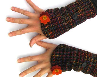 Fingerless gloves, wrist warmers, mittens