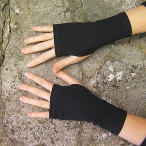 Black fingerless gloves in unlined cotton jersey, length 18 cm  - oeko-tex