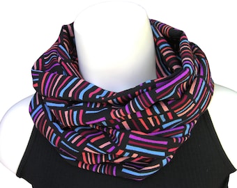 Foulard infini femme, en crêpe de polyester, imprimé graphique