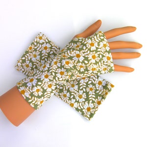 Length 14 cm or 18 cm or 25 cm Soft cotton fingerless gloves with flowery print image 5