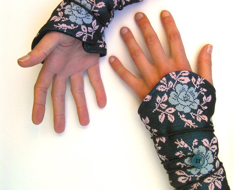 Sleeves Fingerless gloves , blues flowers, size SM to M image 8