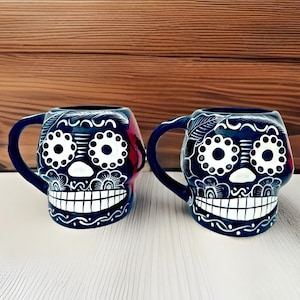 Set di 2 tazze in ceramica con teschio di zucchero per il Giorno dei Morti messicano Talavera Muertos