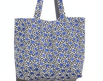 Cabas / sac à main / tissu / porté épaule / motif floral / feuillage / bleu / noir / sac shopping  / cabas plage / cadeau pour elle / été.