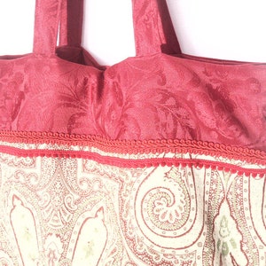 Sac à main / XL / porté épaule / tissu / lin imprimé / motif provençal / tissu ameublement / galon / rouge / écru . image 2