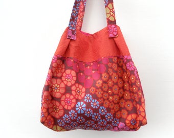 La borsa era tessuto stampato in cotone fiori multicolori.