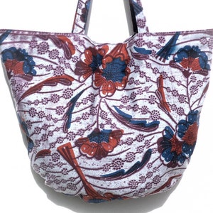 Tote bag / shoulder bag / beach bag / fabric / wax / African / purple.