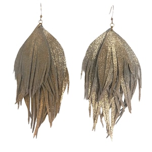 Boucles d&#39;oreilles plumes en cuir Boucles d&#39;oreilles plumes en cuir champagne grandes boucles d&#39;oreilles plumes Boucles d&#39;oreilles plumes en CUIR véritable