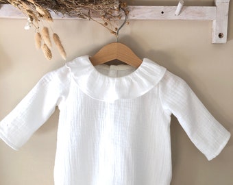 Retro baby baptism romper in white or ecru cotton gauze decorated with a ruffled collar